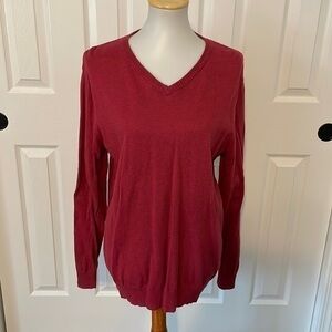 Mens maroon Sonoma v-neck sweater. GREAT CONDITION
